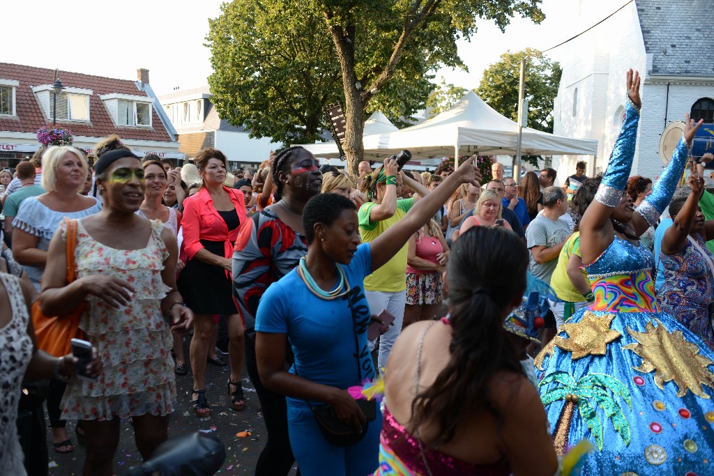 ../Images/Zomercarnaval Noordwijkerhout 2016 398.jpg